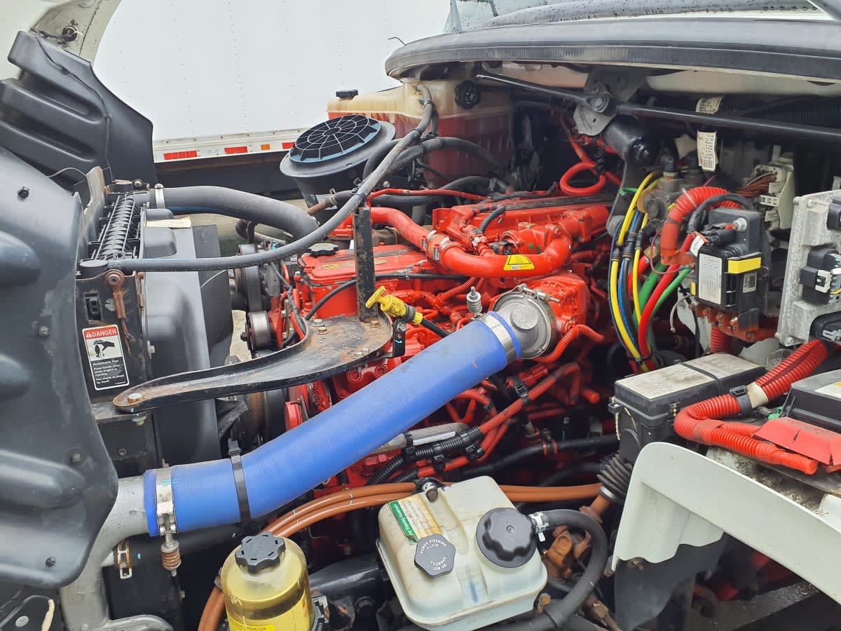 2019 Freightliner M2 106 in Indianapolis, IN — photo 8