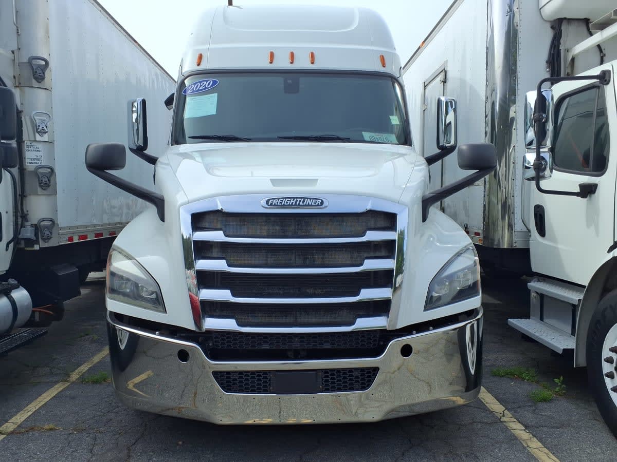 2020 Freightliner Cascadia in Doraville, GA — photo 2
