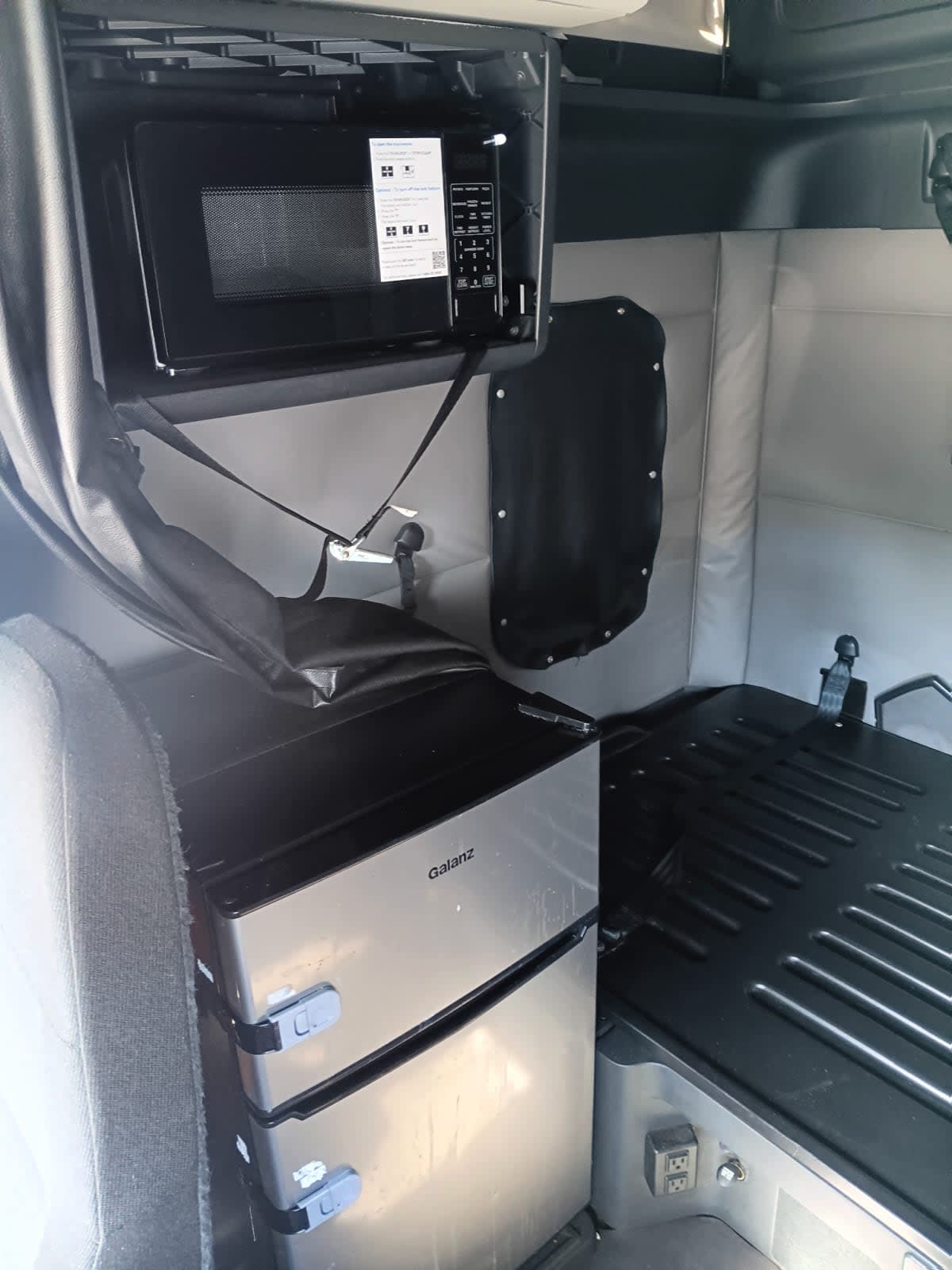 2020 Freightliner Cascadia in Jacksonville, FL — photo 11