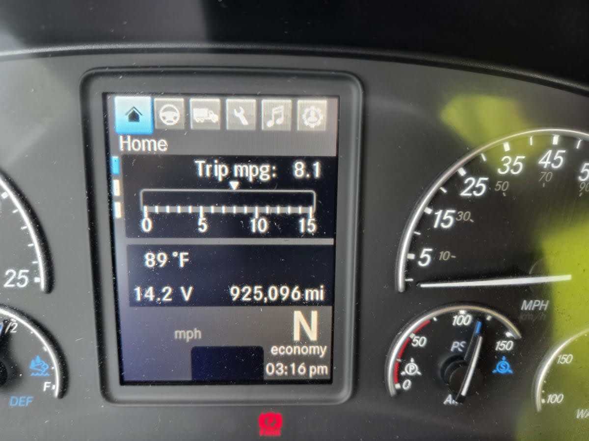 2020 Freightliner Cascadia in St. Rose, LA — photo 9