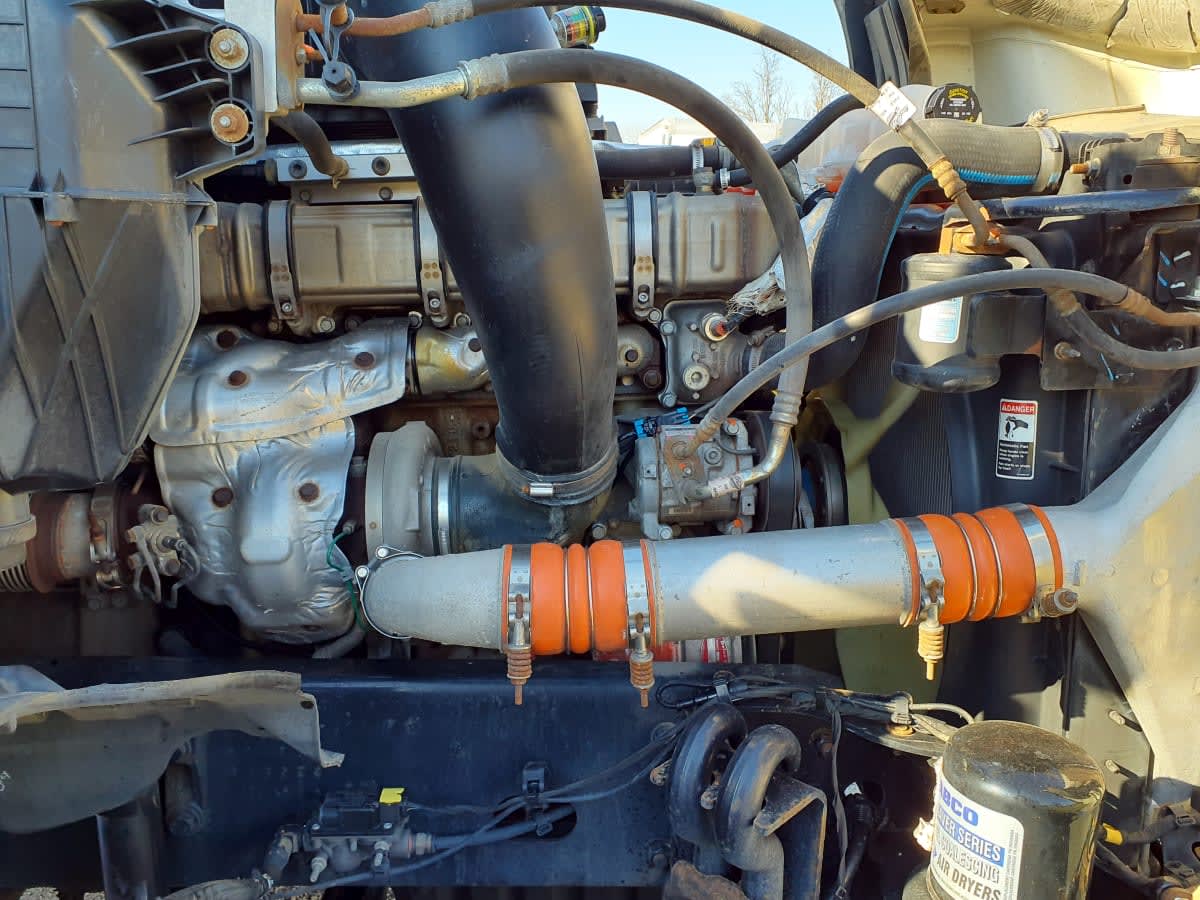 2019 Freightliner Cascadia in O'fallon, MO — photo 10