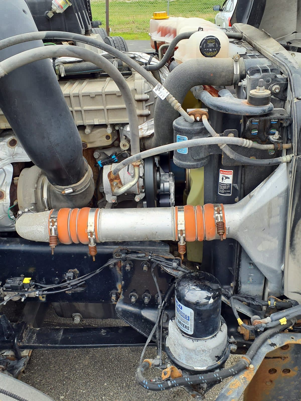 2020 Freightliner Cascadia in Oak Creek, WI — photo 12