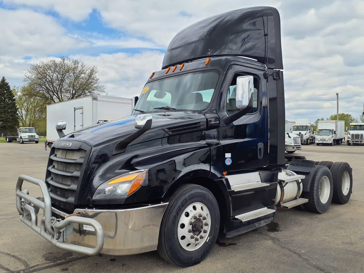 2020 Freightliner Cascadia