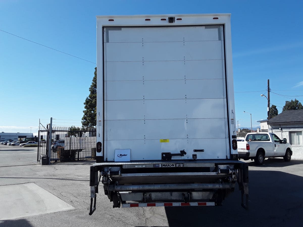 2019 Freightliner M2 106 in Montebello, CA — photo 5