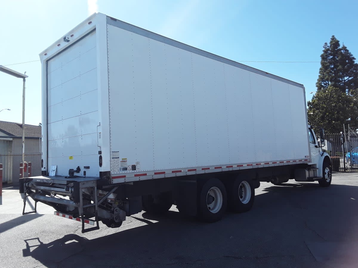 2019 Freightliner M2 106 in Montebello, CA — photo 4