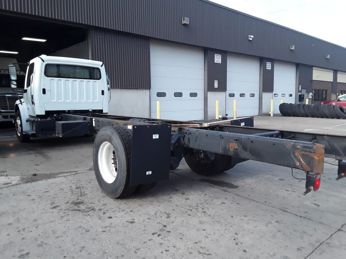 2020 Freightliner M2 106 in Kansas City, MO — photo 6