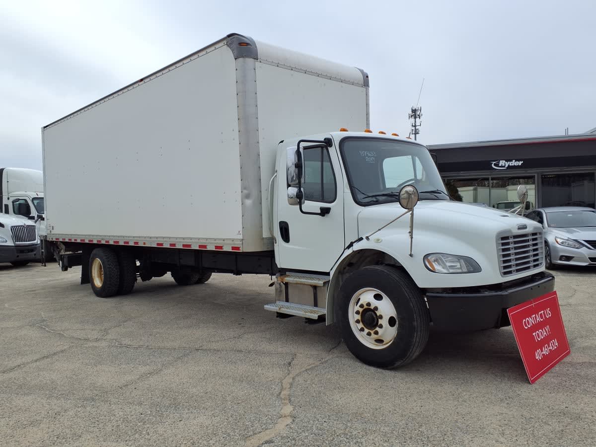 2019 Freightliner M2 106 in Warwick, RI — photo 3