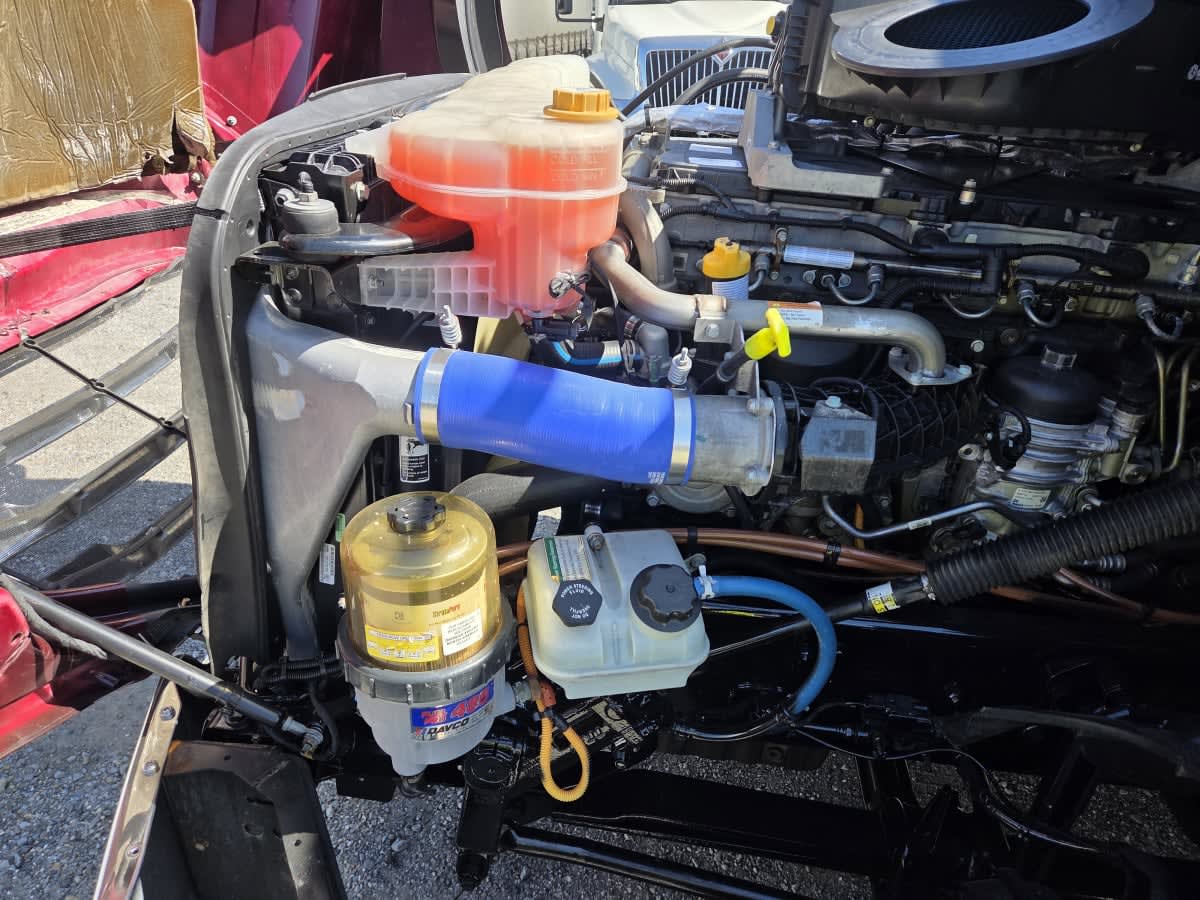 2020 Freightliner Cascadia in St. Rose, LA — photo 9