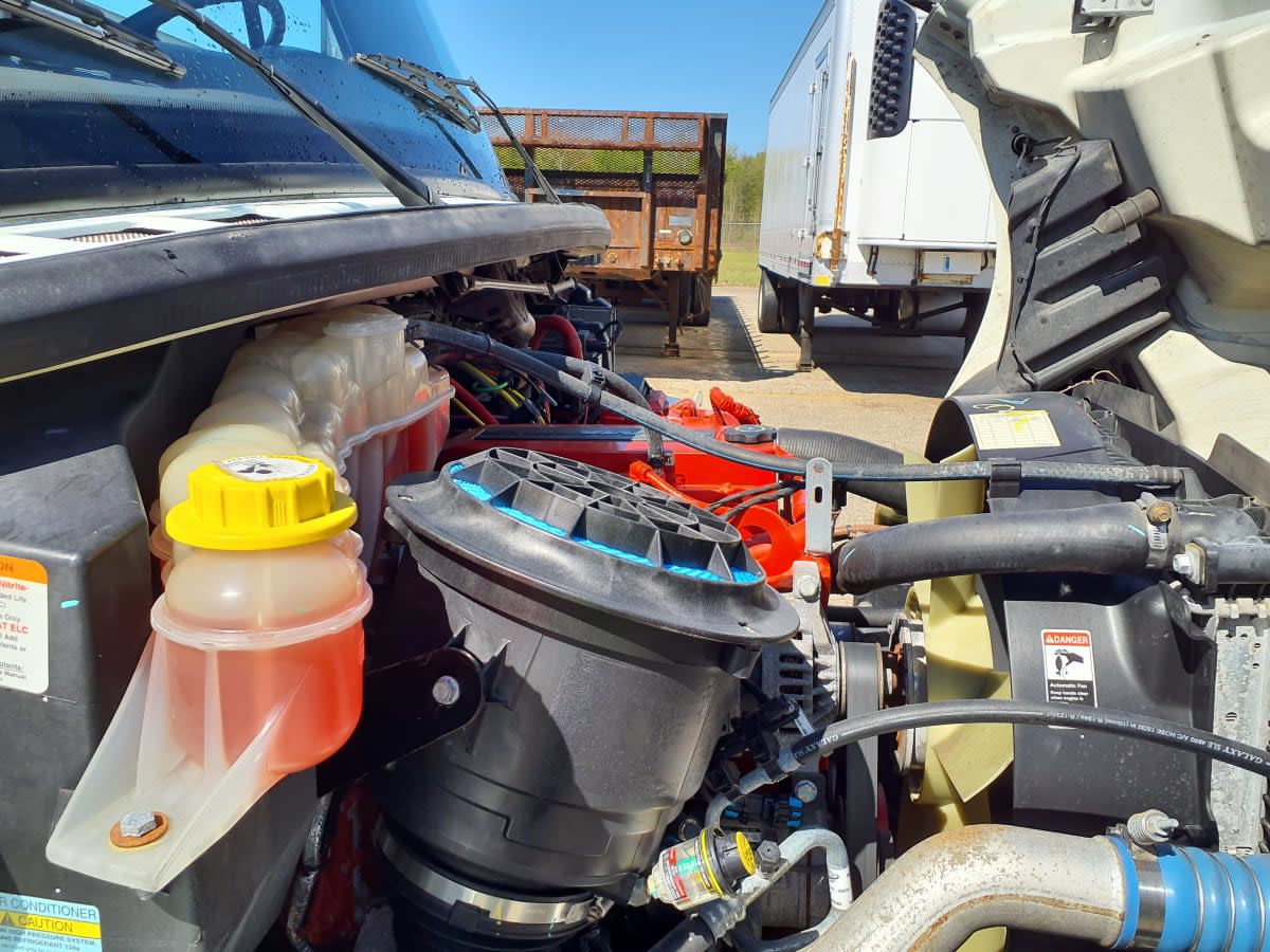 2019 Freightliner M2 106 in Wayland, MI — photo 16