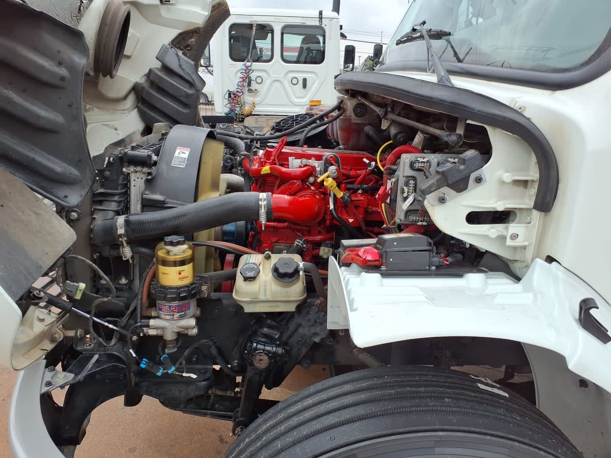 2019 Freightliner M2 106 in Dallas, TX — photo 9