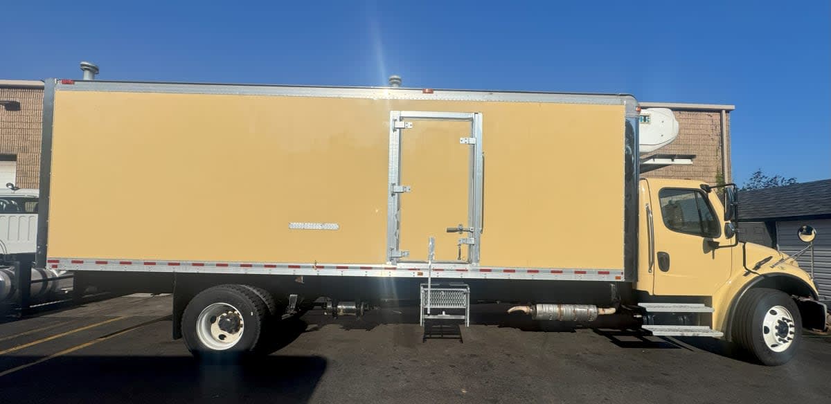 2019 Freightliner M2 106 in Newark, NJ — photo 13