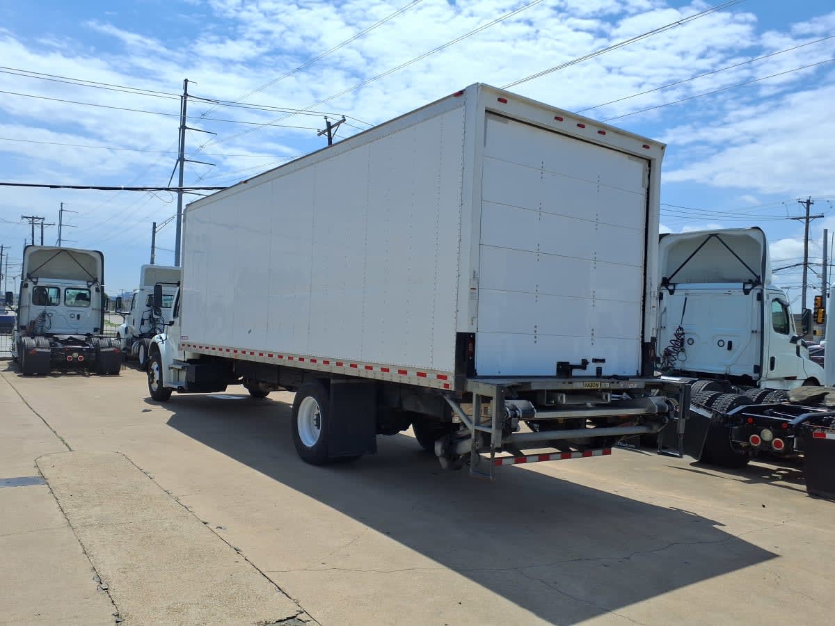 2019 Freightliner M2 106 in Dallas, TX — photo 6