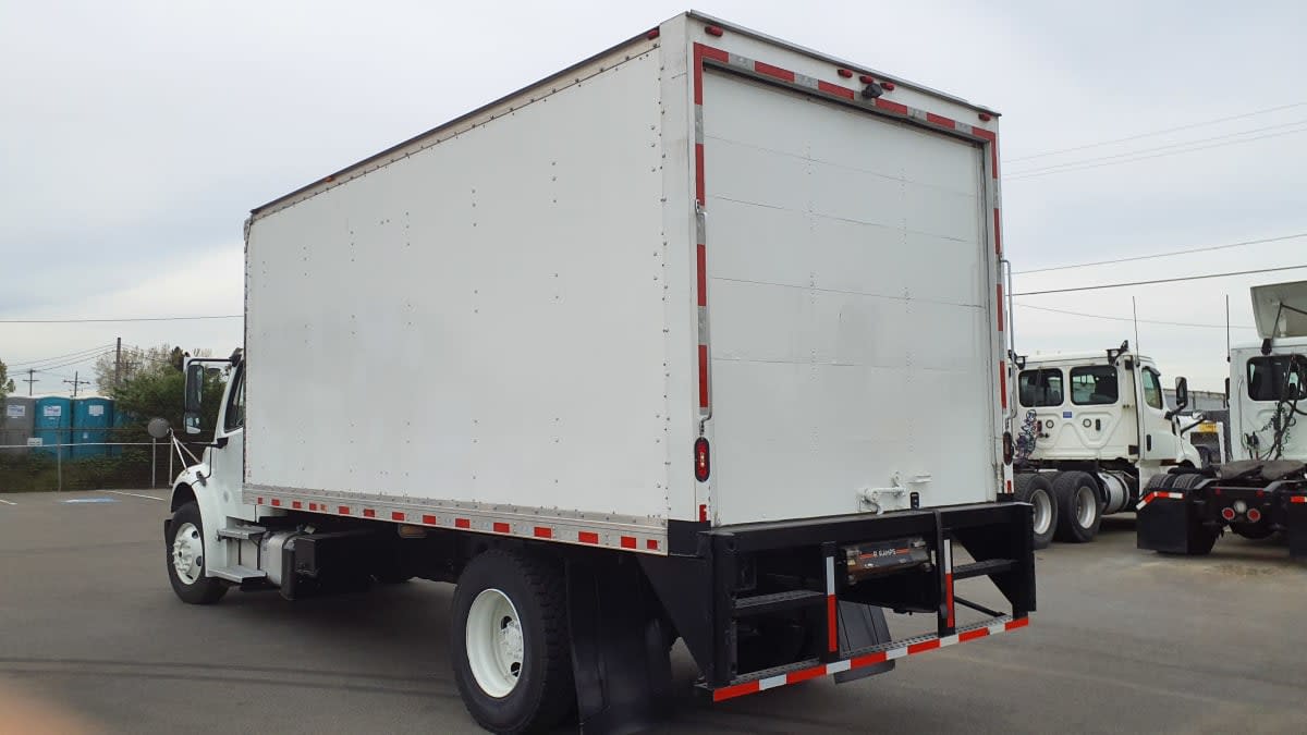 2019 Freightliner M2 106 in Tacoma, WA — photo 6