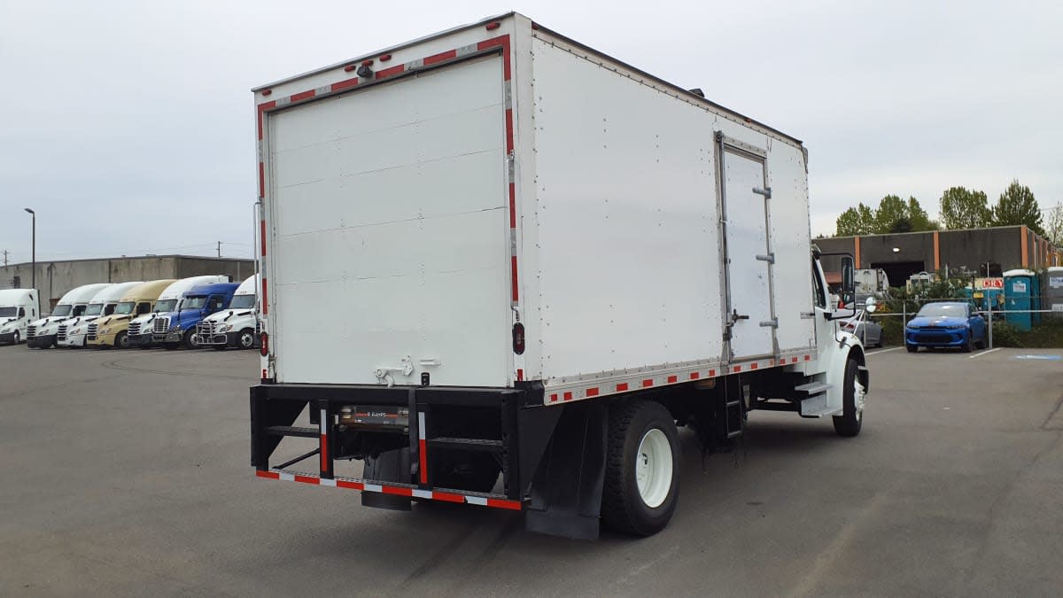 2019 Freightliner M2 106 in Tacoma, WA — photo 4