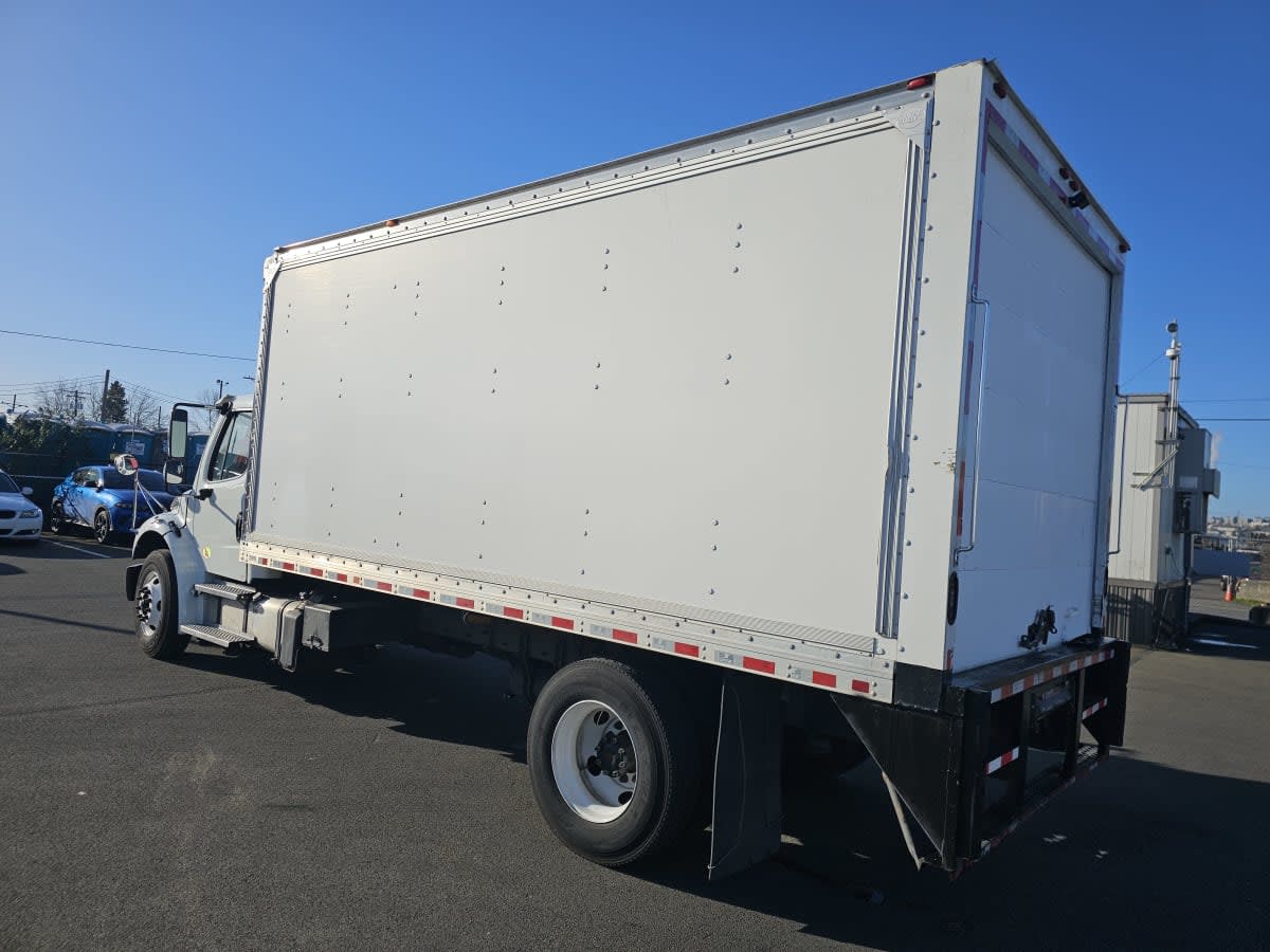 2019 Freightliner M2 106 in Tacoma, WA — photo 6