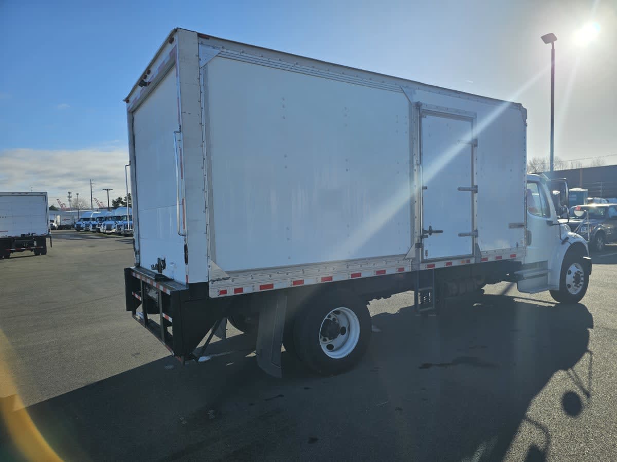 2019 Freightliner M2 106 in Tacoma, WA — photo 4