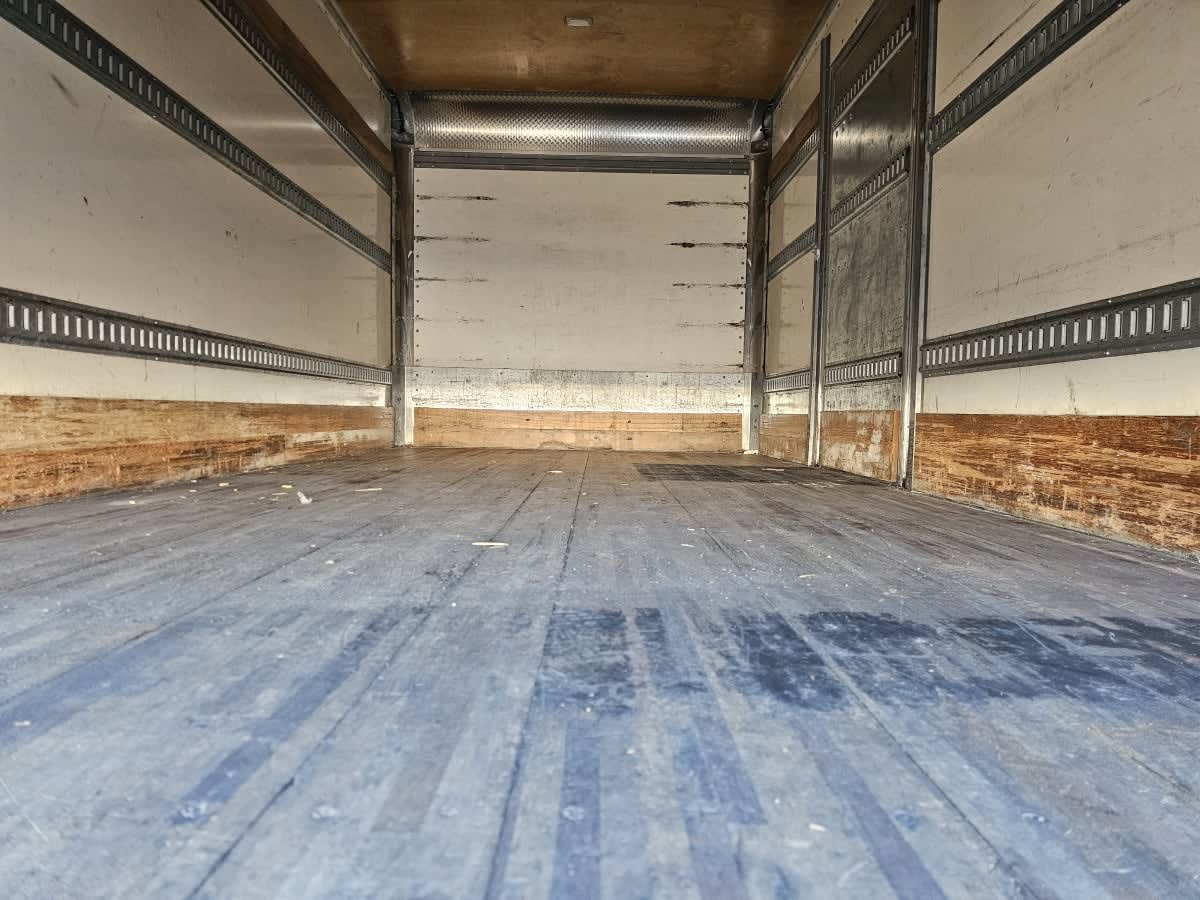 2019 Freightliner M2 106 in Tacoma, WA — photo 8