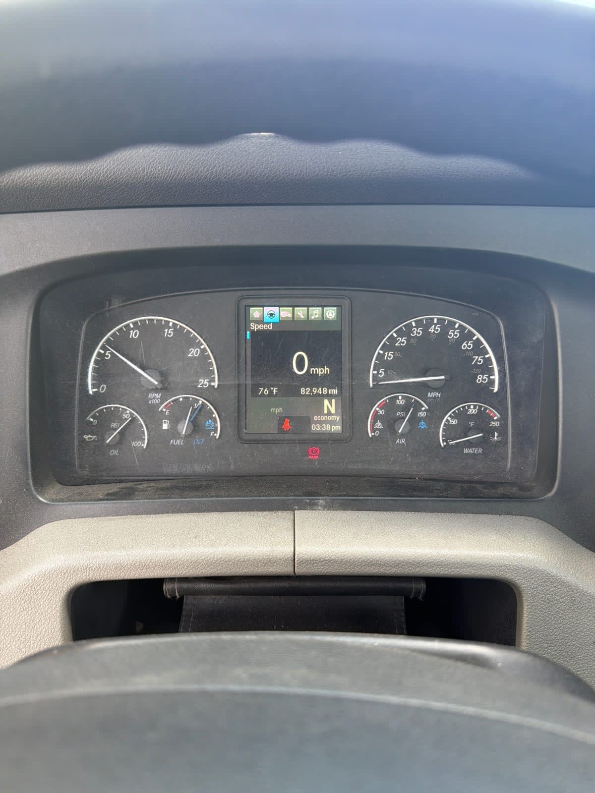 2020 Freightliner Cascadia in Pomona, CA — photo 9