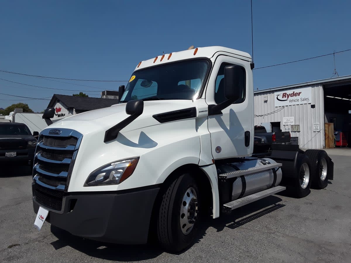 2020 Freightliner Cascadia