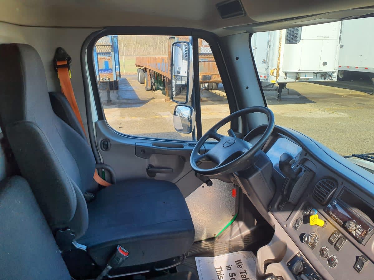2020 Freightliner M2 106 in Wayland, MI — photo 8