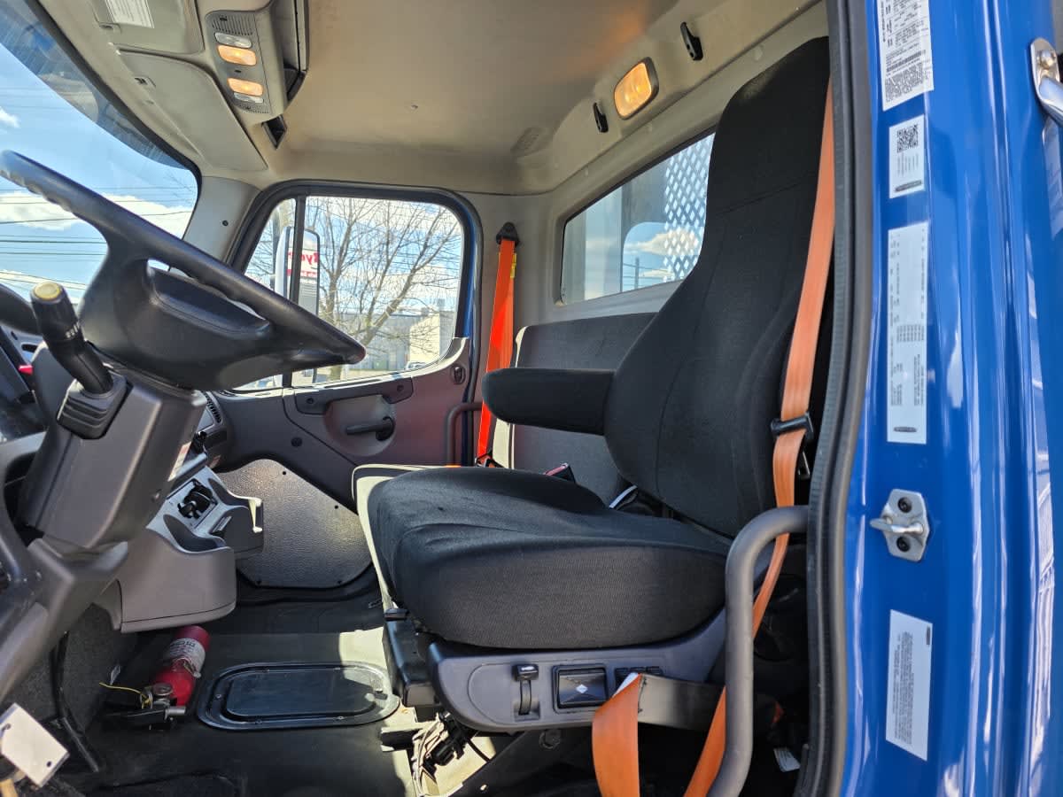 2020 Freightliner M2 106 in Bensalem, PA — photo 7