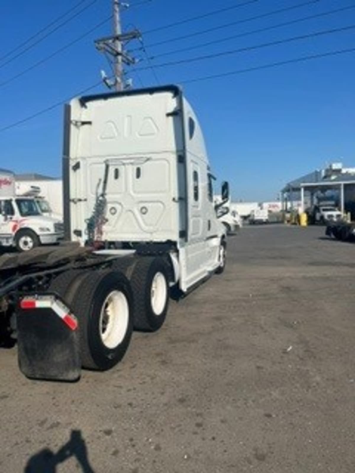 2019 Freightliner Cascadia in Newark, NJ — photo 6