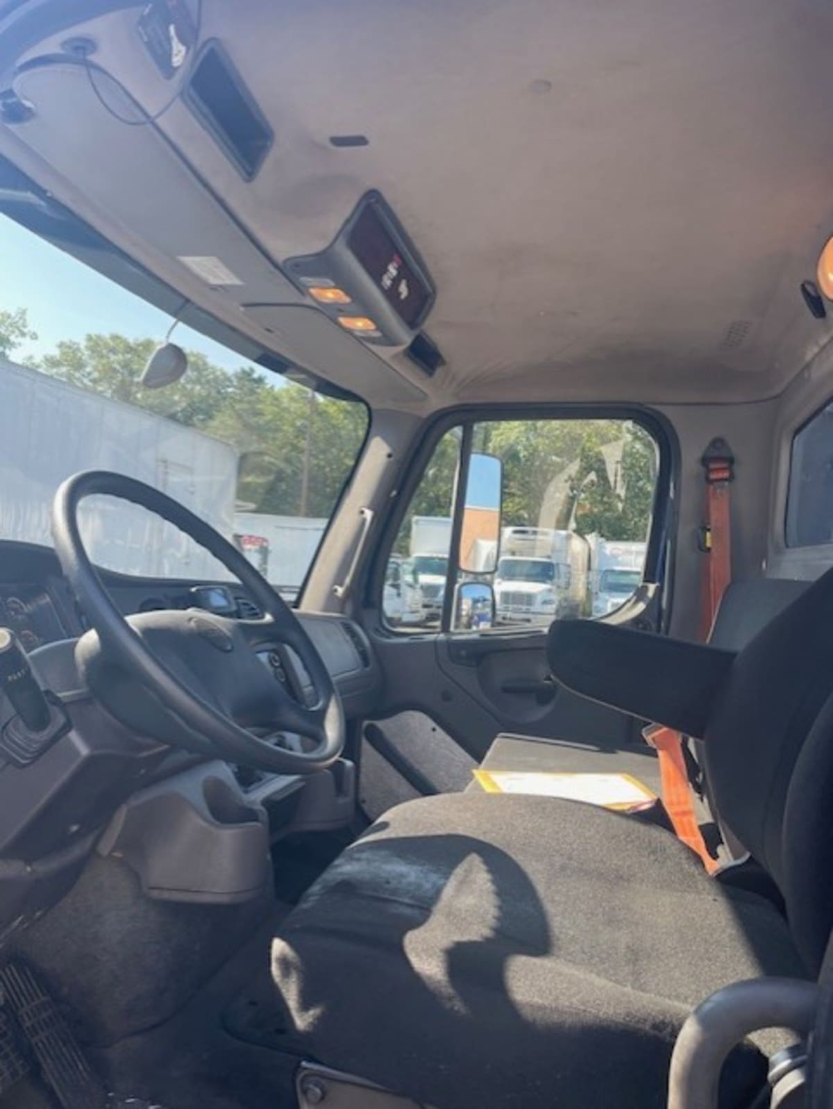 2020 Freightliner M2 112 in Farmingdale, NY — photo 7