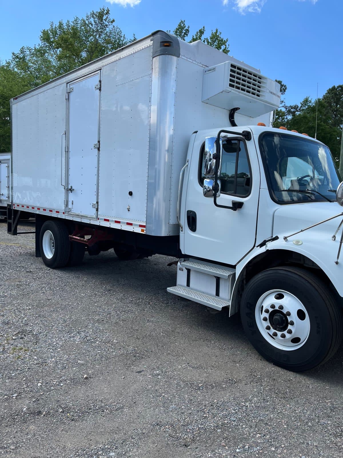 2020 Freightliner M2 106 in Ashland, VA — photo 3