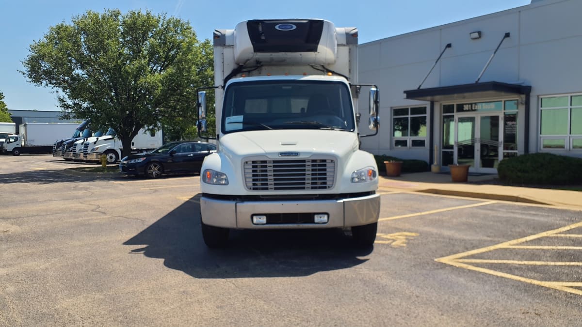 2019 Freightliner M2 106 in Bolingbrook, IL — photo 2