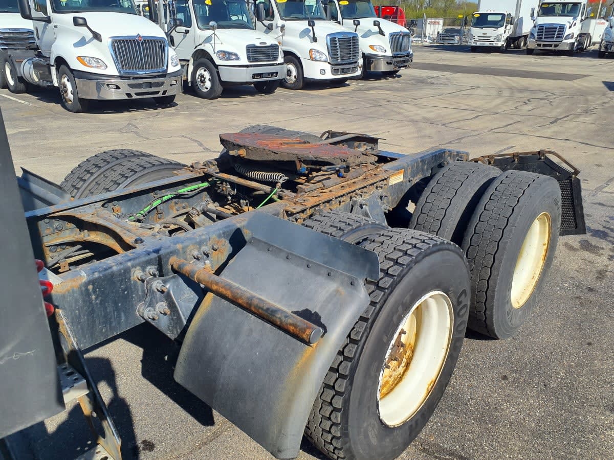 2020 Freightliner Cascadia in Oak Creek, WI — photo 13