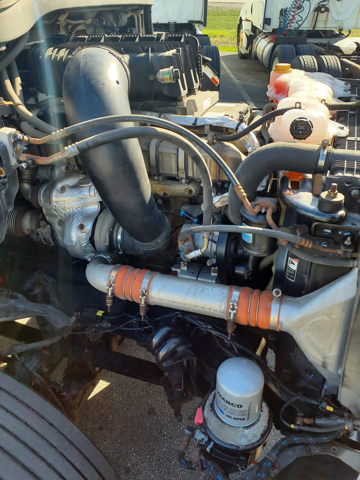 2020 Freightliner Cascadia in Oak Creek, WI — photo 14