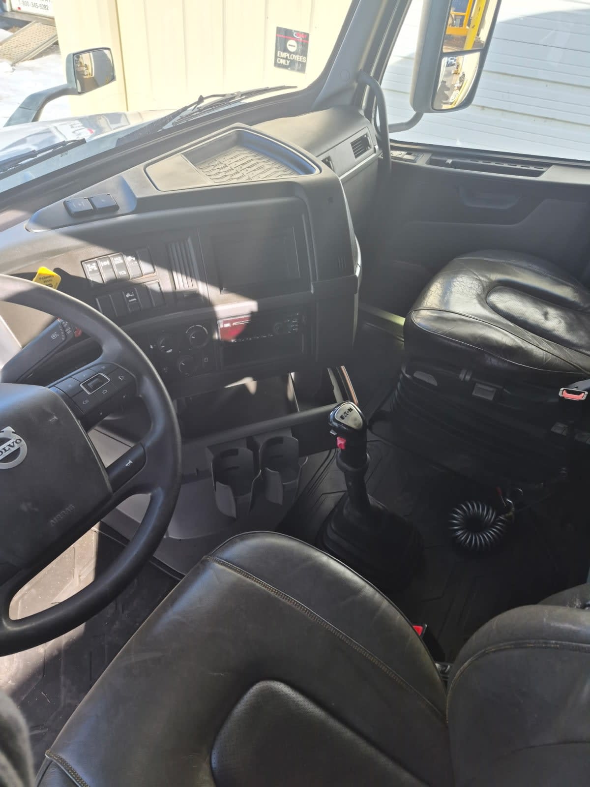 2020 Volvo VNL 860 in Ashland, VA — photo 7
