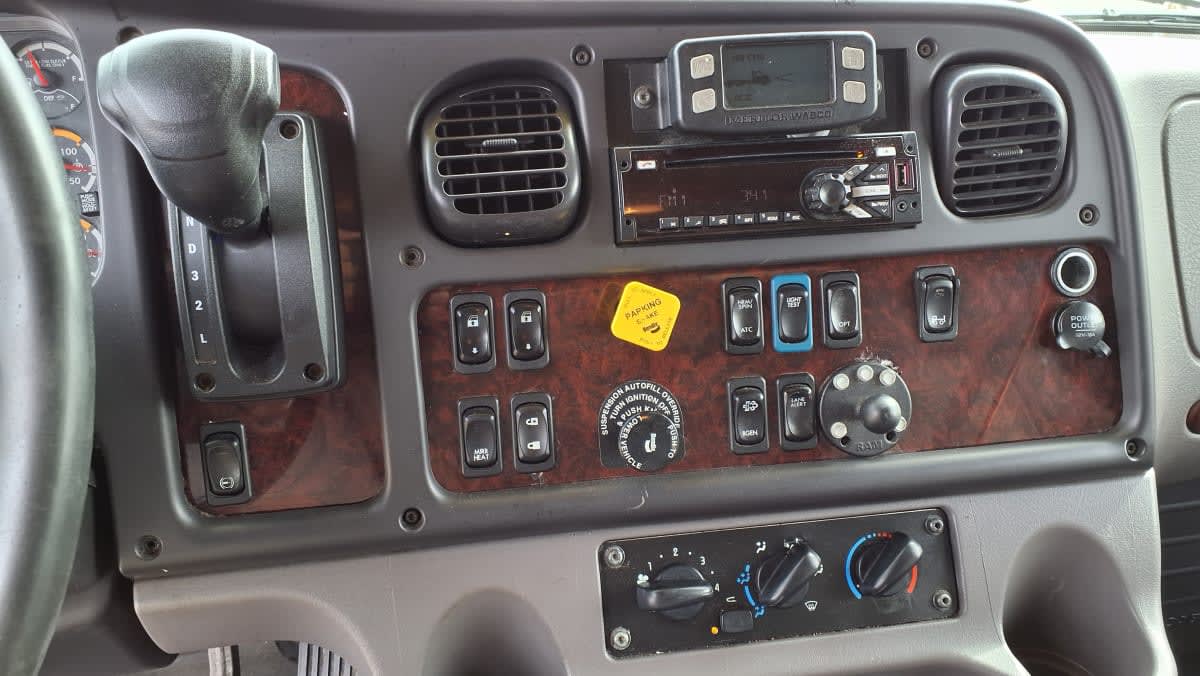 2019 Freightliner M2 106 in Salisbury, MA — photo 12