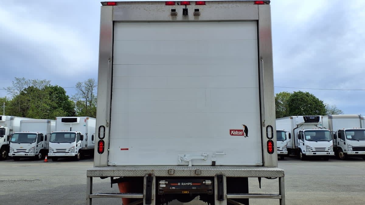 2019 Freightliner M2 106 in Salisbury, MA — photo 5