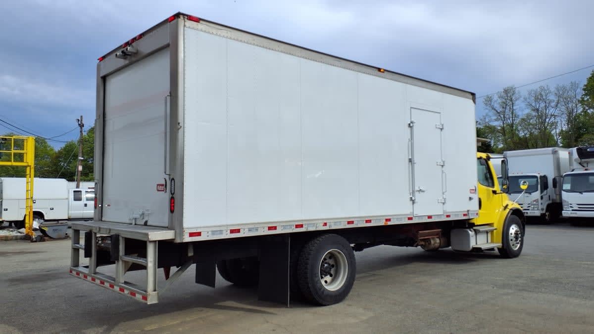 2019 Freightliner M2 106 in Salisbury, MA — photo 4