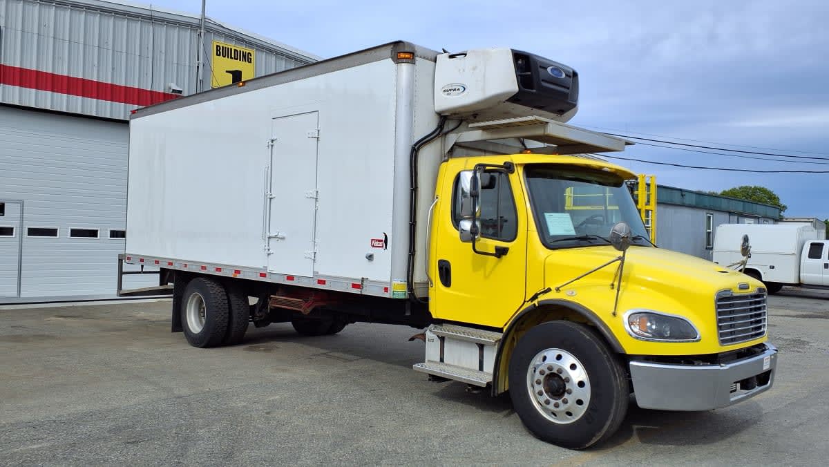 2019 Freightliner M2 106 in Salisbury, MA — photo 3