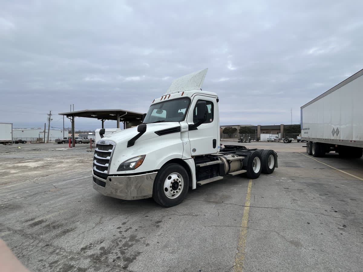 2020 Freightliner Cascadia