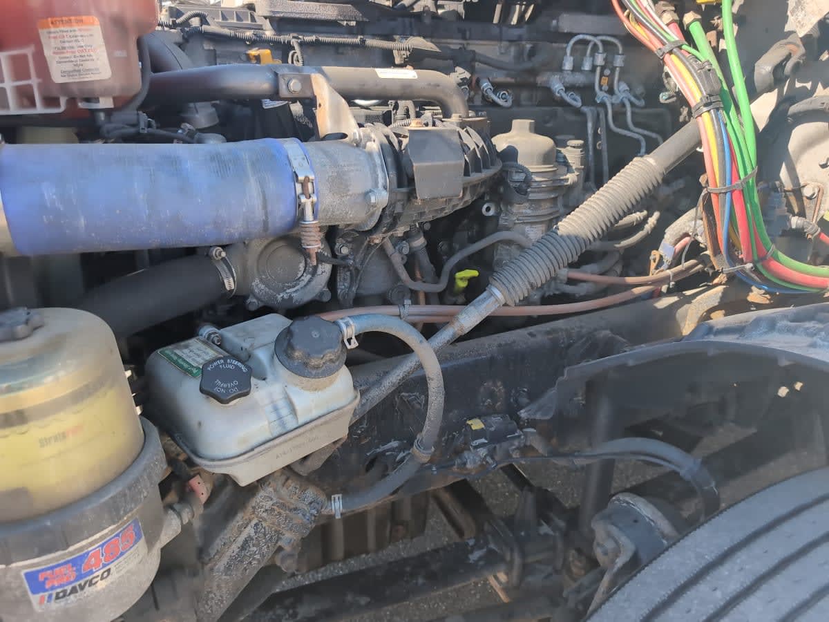 2020 Freightliner Cascadia in Salisbury, MA — photo 12