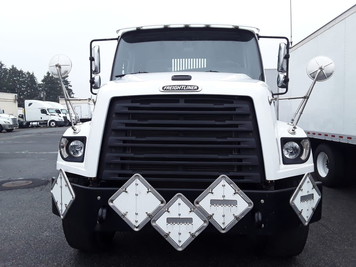 2019 Freightliner 114SD in Allentown, PA — photo 2