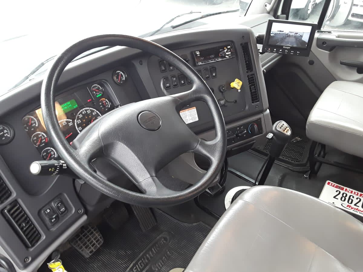 2019 Freightliner 114SD in Allentown, PA — photo 8