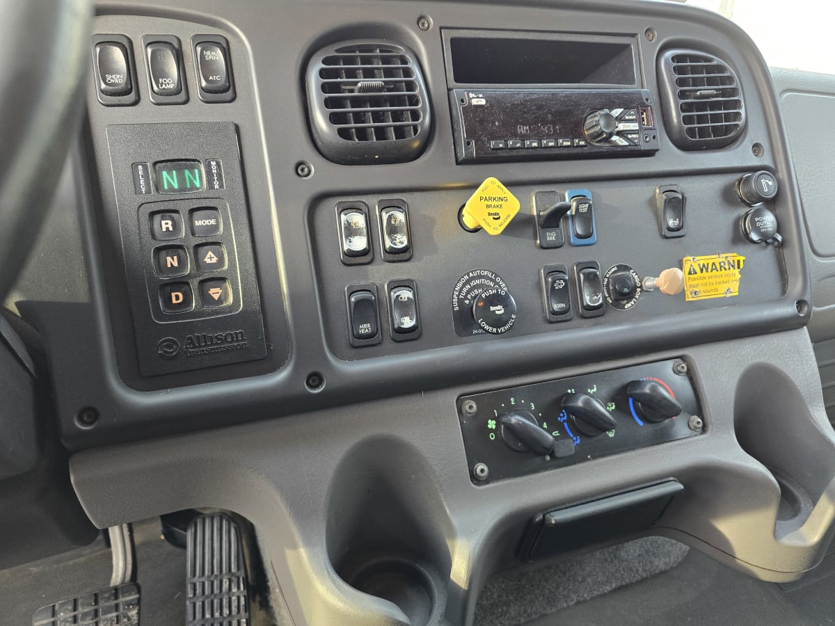 2019 Freightliner M2 106 in Bensalem, PA — photo 16