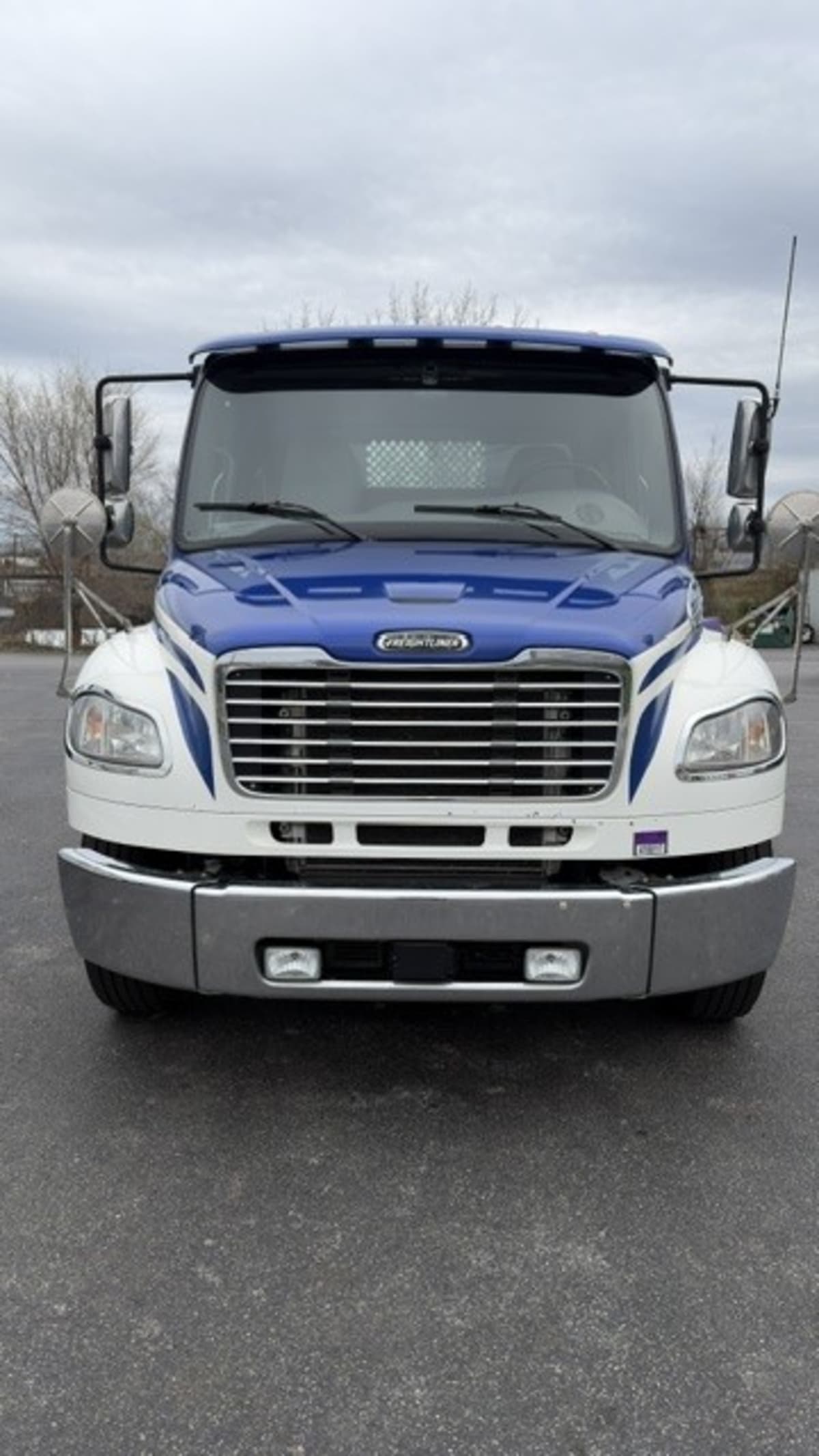 2020 Freightliner M2 106 in Allentown, PA — photo 2