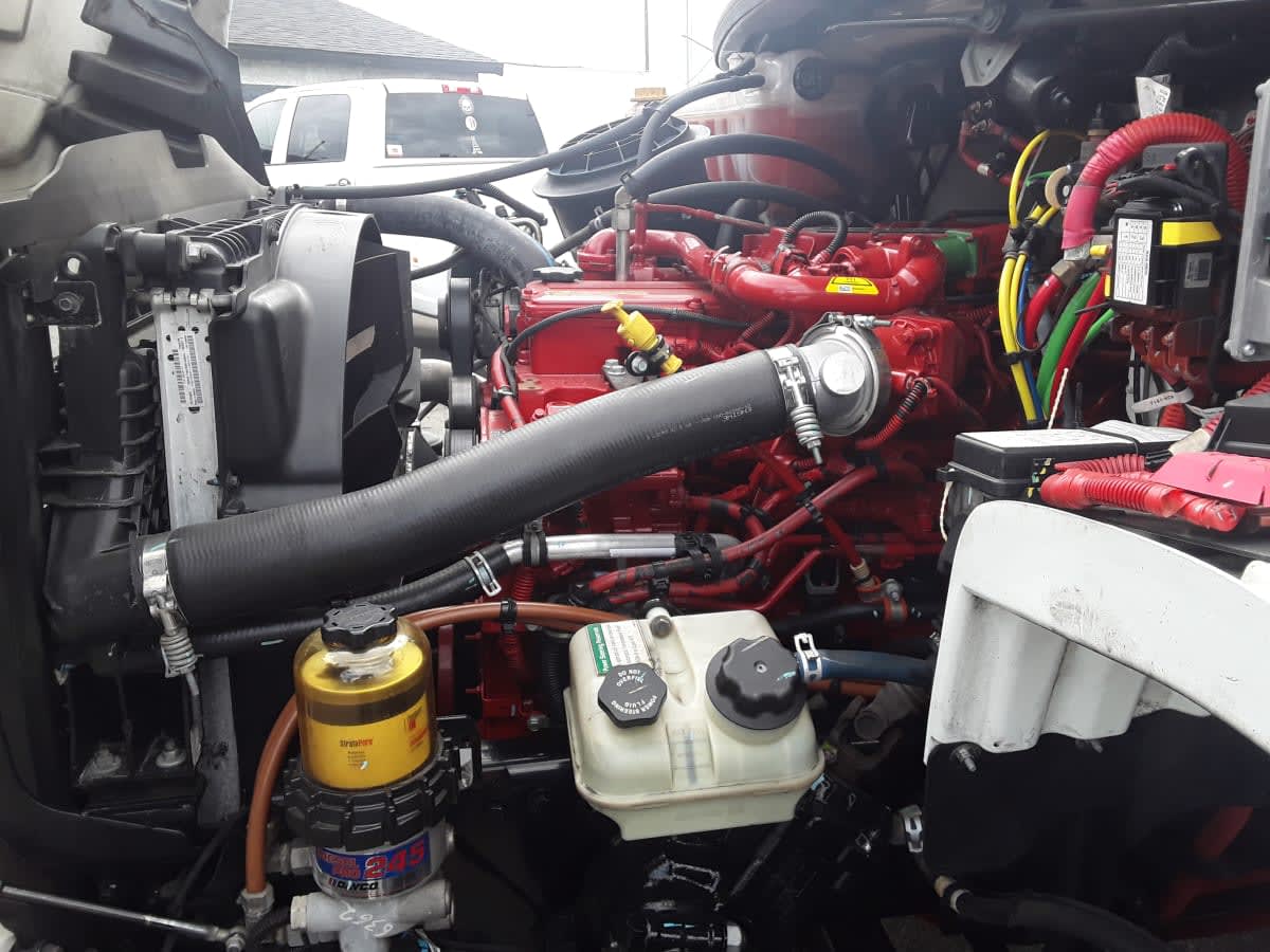 2020 Freightliner M2 106 in Montebello, CA — photo 10