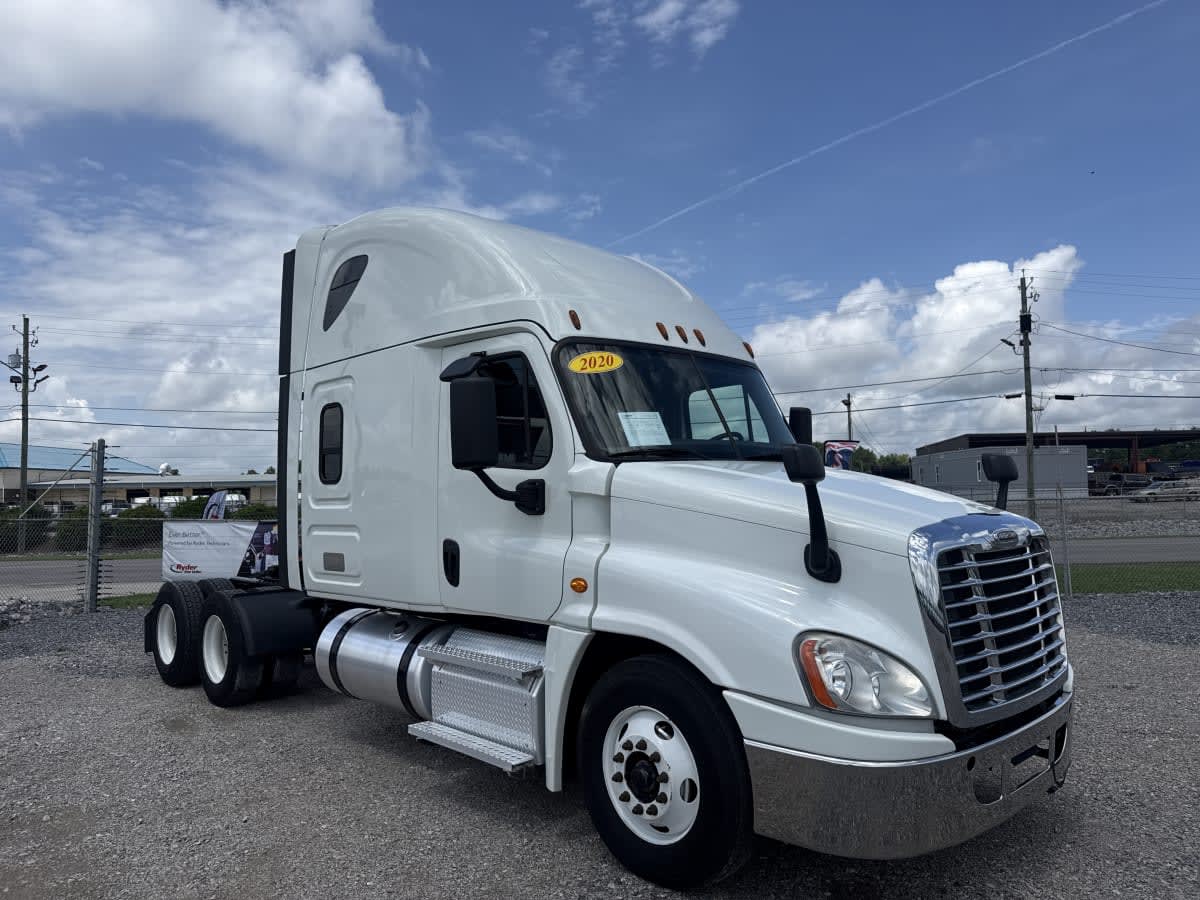 2020 Freightliner Cascadia in Birmingham, AL — photo 3