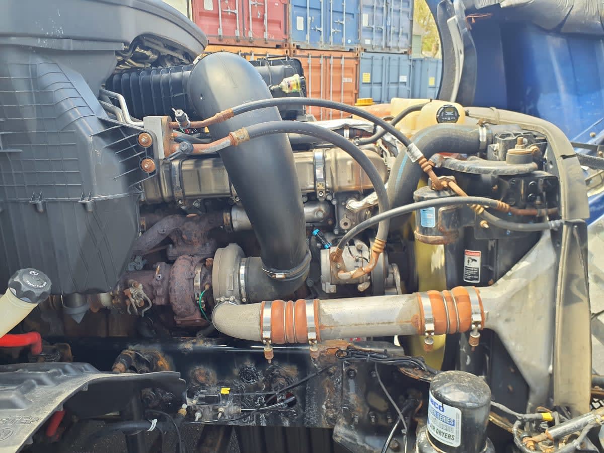 2020 Freightliner Cascadia in Springfield, MA — photo 12