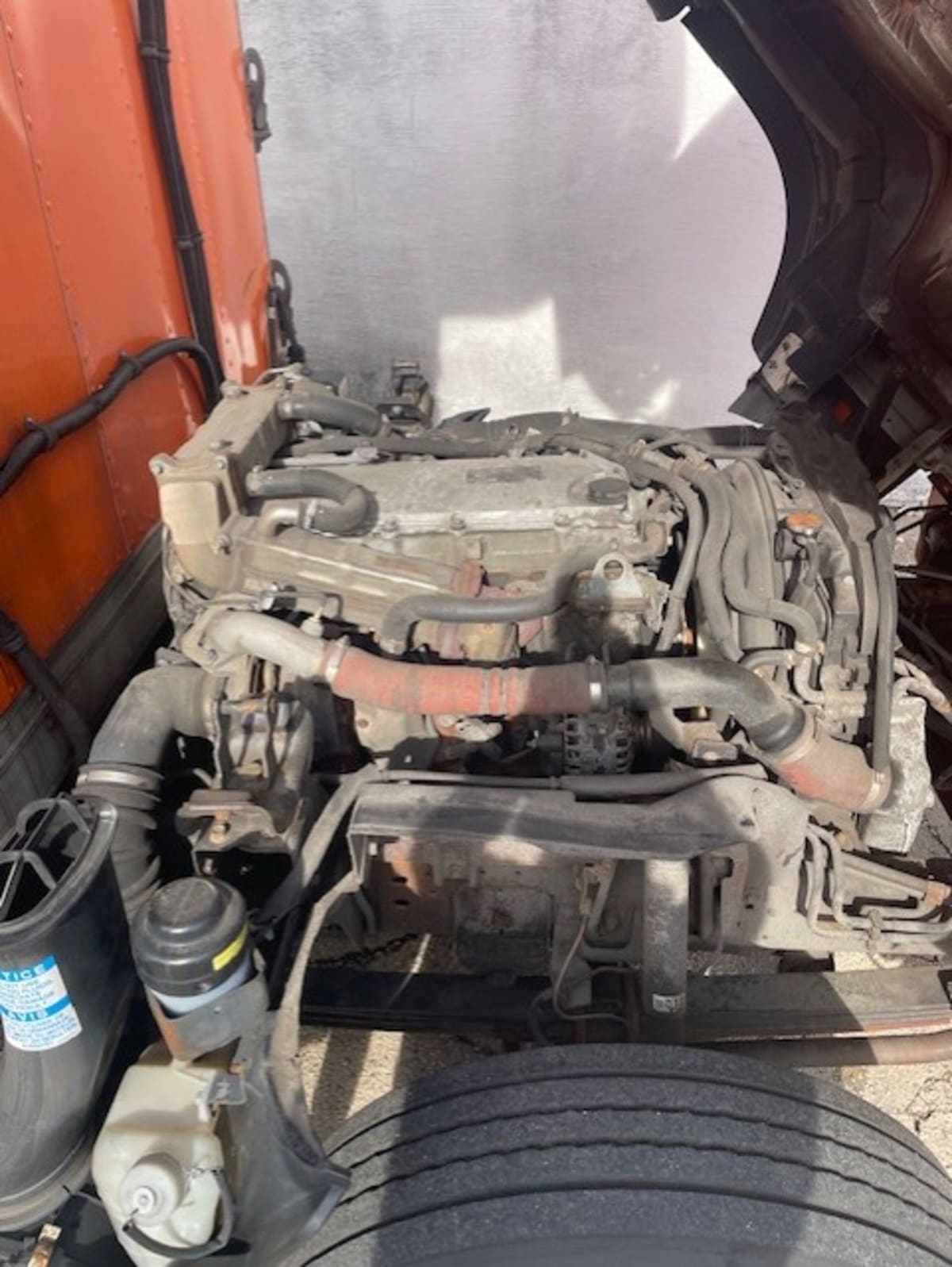 2019 Isuzu NQR in Farmingdale, NY — photo 13