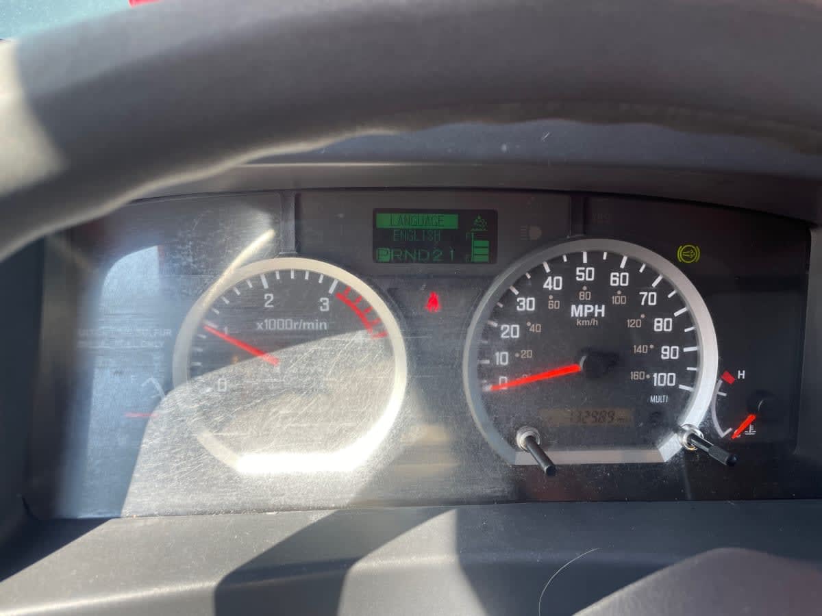 2019 Isuzu NQR in Farmingdale, NY — photo 12