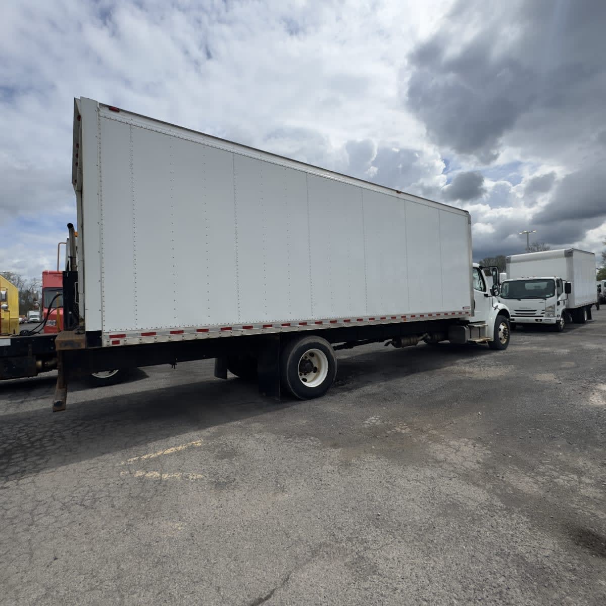 2020 Freightliner M2 106 in Syracuse, NY — photo 4