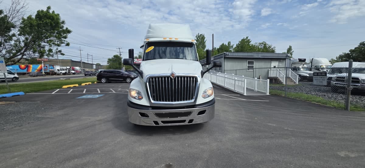 2020 International LT in Bensalem, PA — photo 2