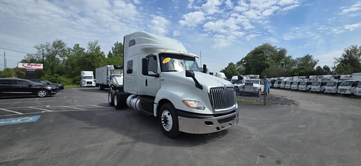2020 International LT in Bensalem, PA — photo 3